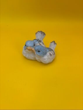 Vtg. Ceramic Pair of Bluebirds from Taiwan